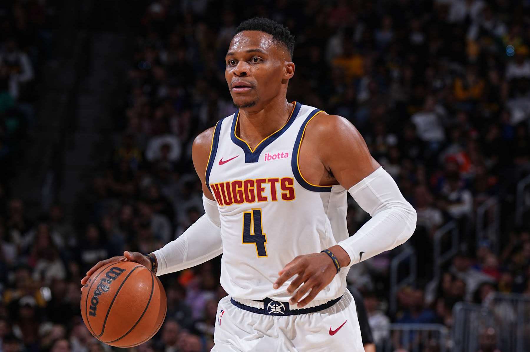 阿尔特塔：赖斯生病了病的很重；球队伤病多并非因为训练过度（阿尔特塔称赖斯病情严重；否认伤病多源于训练过度）