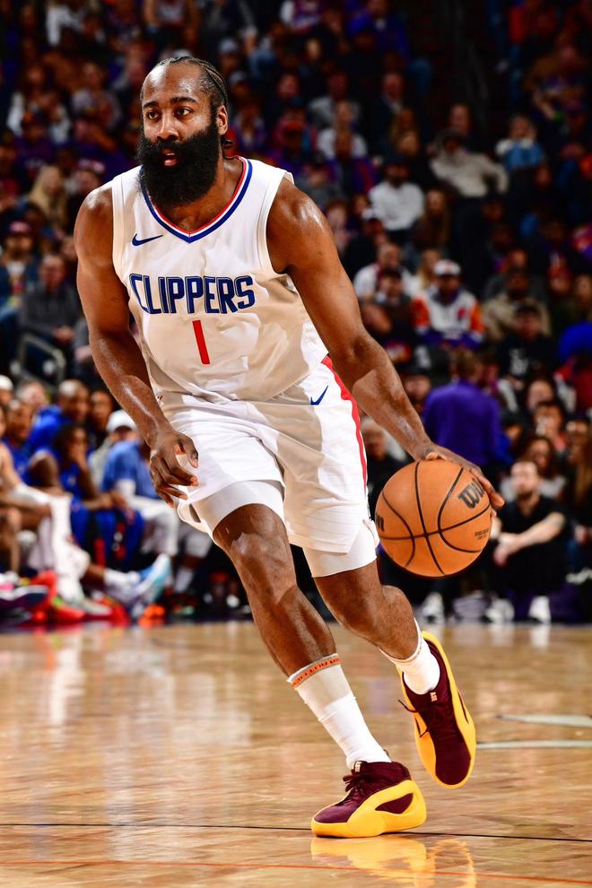 年少的奥尼尔梦想是当联盟最好的控卫，结果却成为了最强的中锋（少年奥尼尔曾立志做联盟最佳控卫，却最终成就最强中锋）