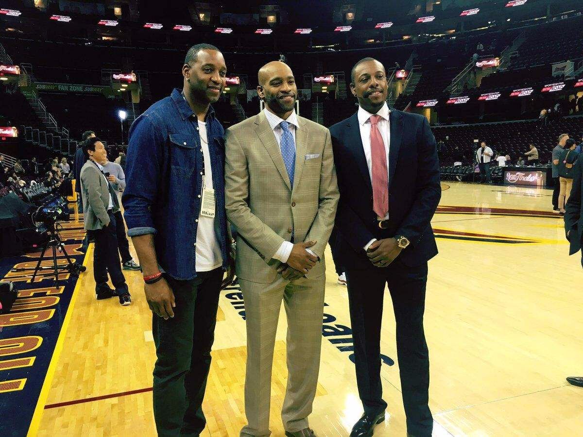 舒梅切尔谈阿诺德被球迷嘘：这不对，他应该受到球迷们的欢迎（舒梅切尔：阿诺德被嘘不妥，球迷本应欢迎他）